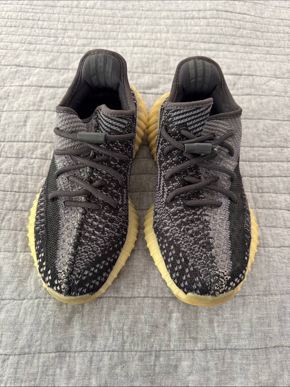 Yeezy Boost 350 V2 Carbon